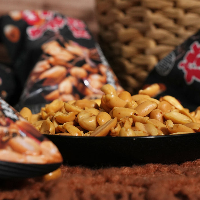 Taste Liuzhen's spicy peanuts as a souvenir