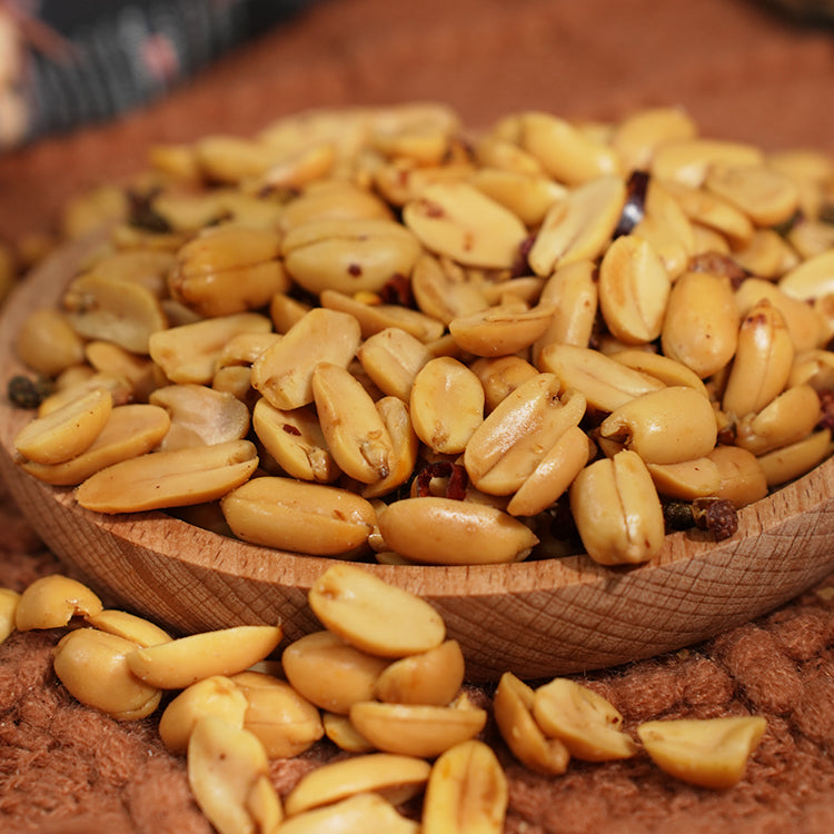 Taste Liuzhen's spicy peanuts as a souvenir